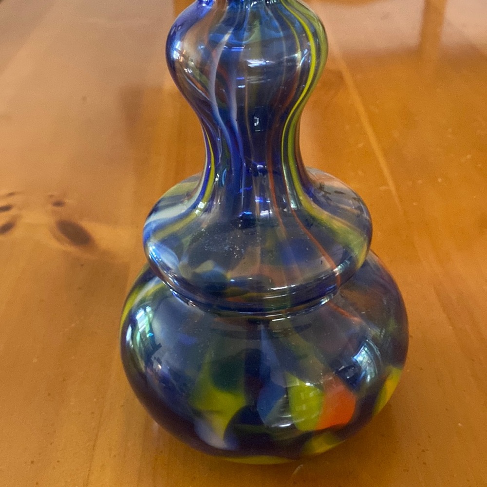 Vintage Vase Hand Blown Speckled Swirled Genie Bud Flower Vase “Rare Find” - Picture 5 of 13
